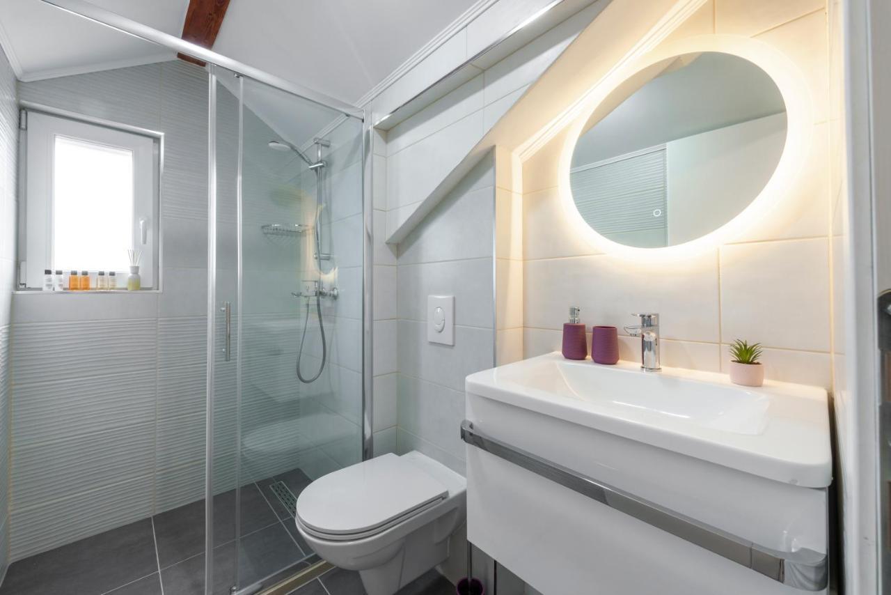 מליני Villa Gold Residence 4 מראה חיצוני תמונה