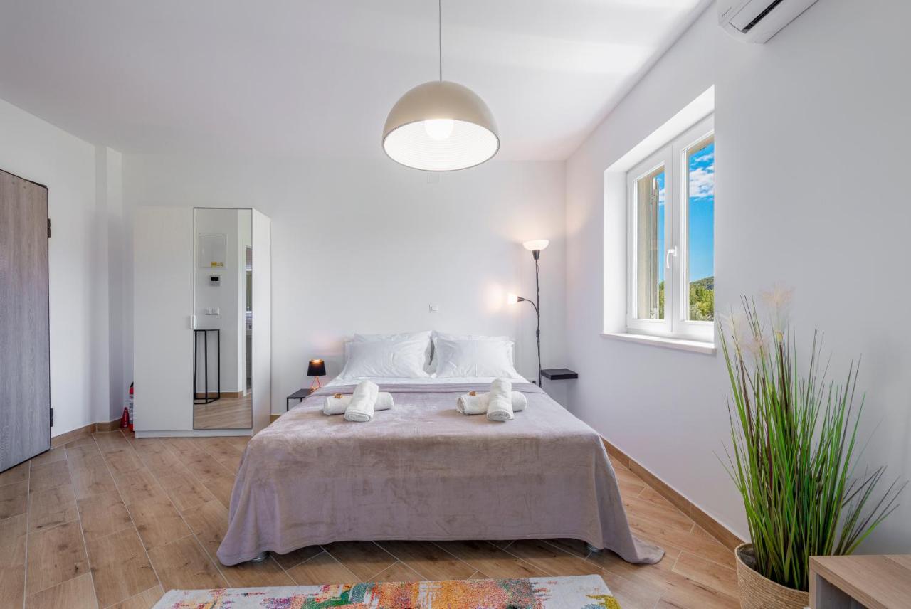מליני Villa Gold Residence 4 מראה חיצוני תמונה