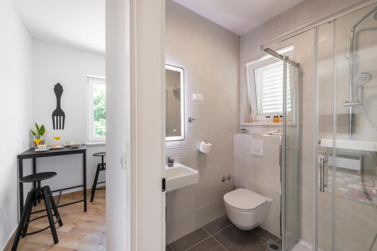 מליני Villa Gold Residence 4 מראה חיצוני תמונה