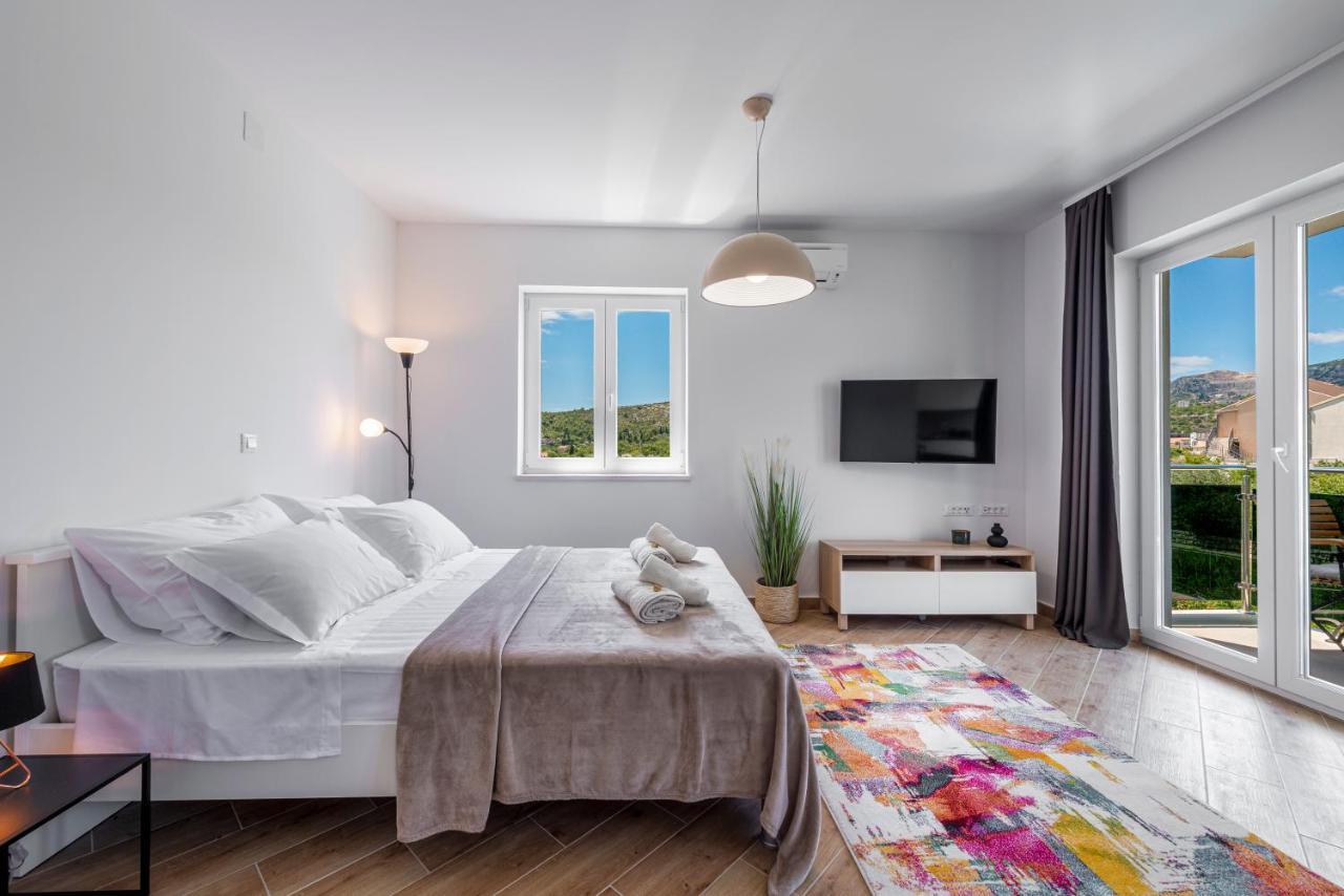 מליני Villa Gold Residence 4 מראה חיצוני תמונה